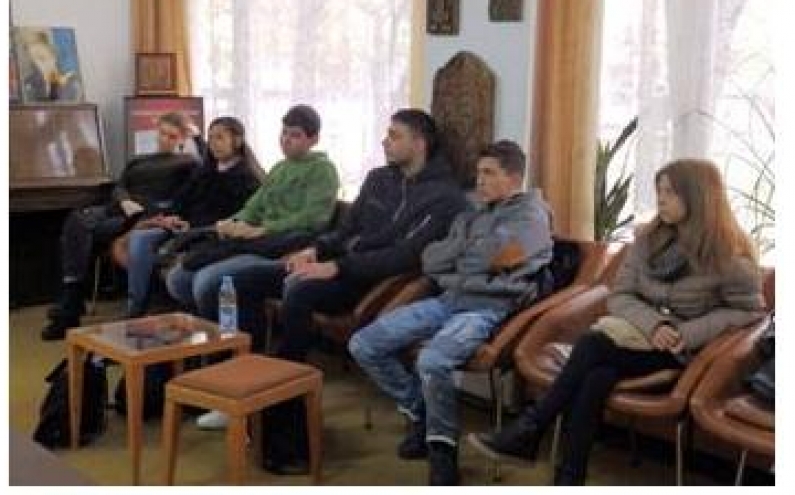 МЛАДЕЖИ ОБСЪДИХА ИДЕИ ЗА ПРОЕКТИ, ФИНАНСИРАНИ ОТ МЛАДЕЖКА БАНКА - МОНТАНА