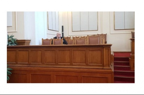 НАРОДНОТО СЪБРАНИЕ ОДОБРИ ГОДИШНИТЕ ДОКЛАДИ ЗА МЛАДЕЖТА ЗА 2016 И 2017 Г.