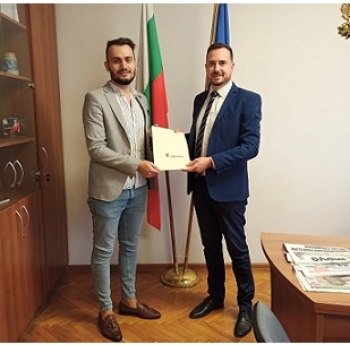 ЗАМ.-МИНИСТЪР ПАВЛОВ ПРОВЕДЕ РАБОТНА СРЕЩА С ПРЕДСЕДАТЕЛЯ НА БЪЛГАРСКИ МЛАДЕЖКИ ЧЕРВЕН КРЪСТ СТАНИМИР БОЯДЖИЕВ